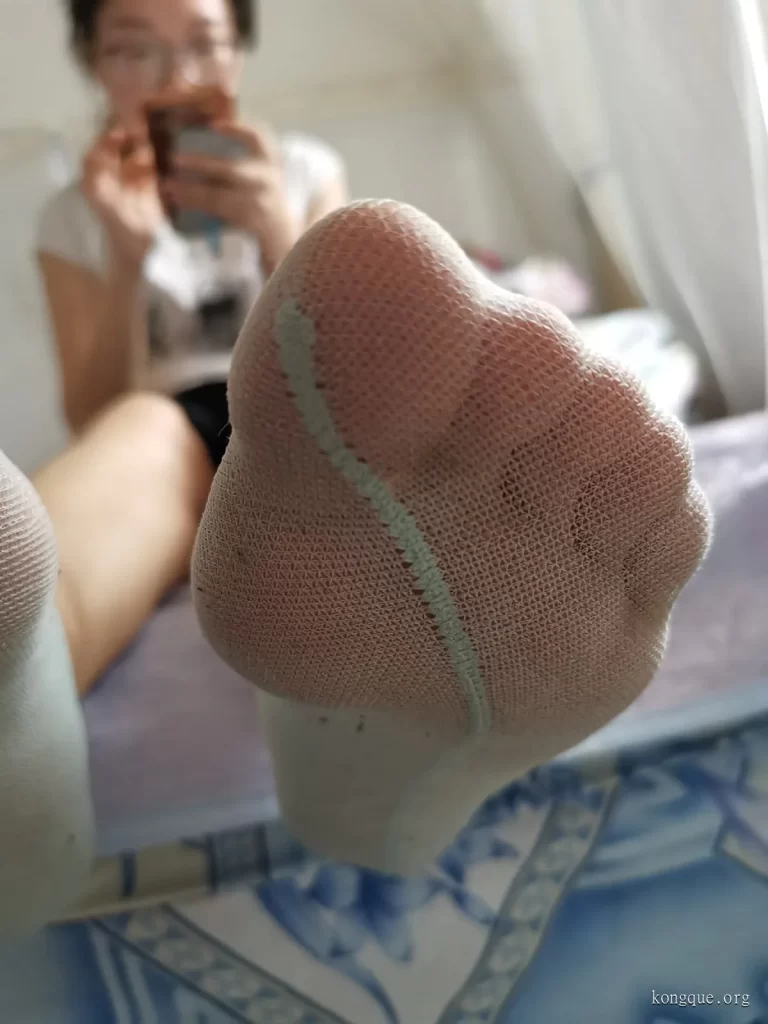 图片[14]-鱼鱼足影 – 全套足袜写真&视频[91期-2024.8]-我的动漫