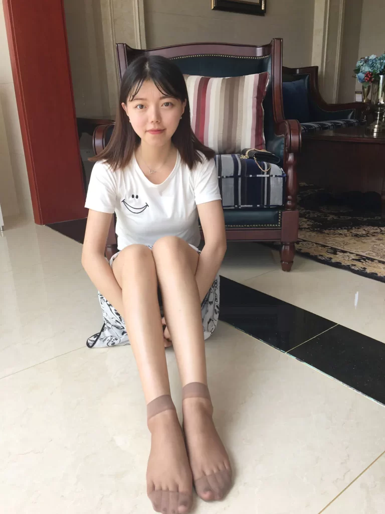 图片[16]-[合集]学妹校园寝室丝短袜美脚全套42期，大小8.38G-我的动漫