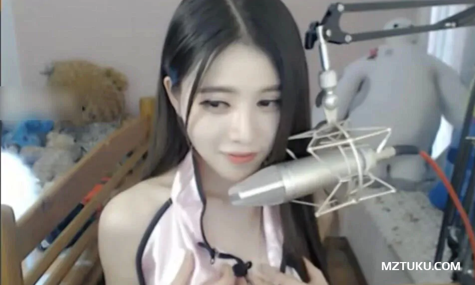 熊猫TV人气美女主播@梦竟CD的直播视频-我的动漫