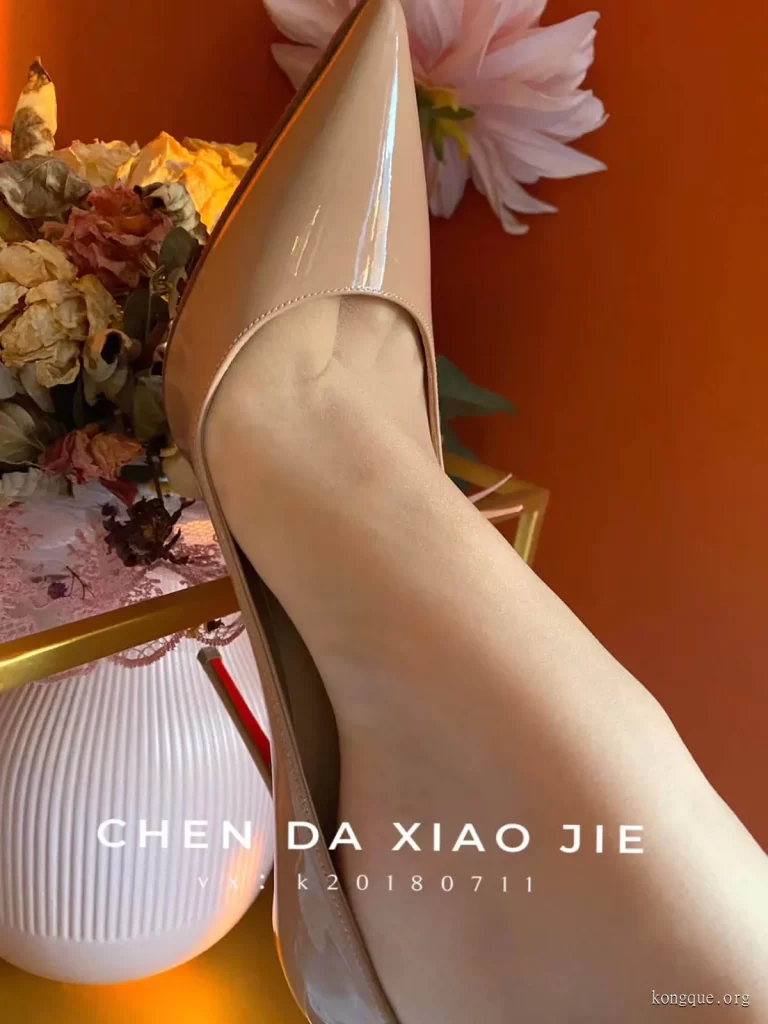 图片[2]-宸大小姐 – 微信朋友圈及专场图片&视频-我的动漫