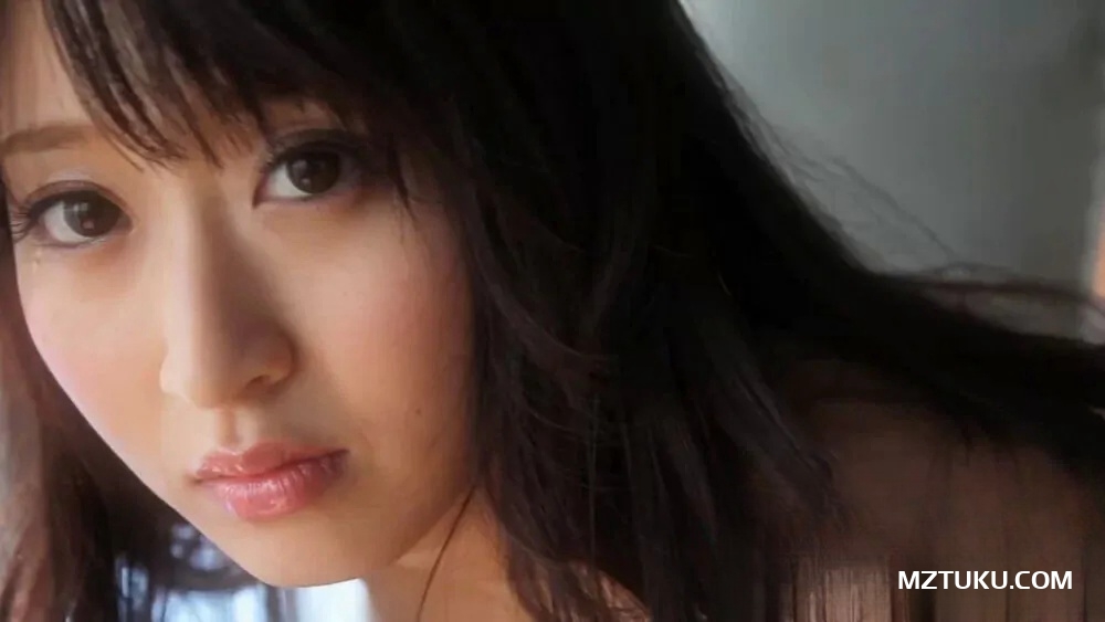 日系桃奶美优[Graphis] Gals – Arisa Misato 美里有紗[4v-1.12G]-我的动漫